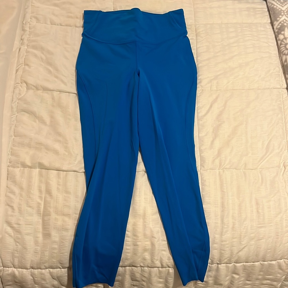 BASE PACE HIGH-RISE CROP 23”
